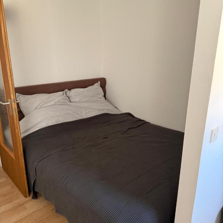 Apartment Schwabing Balkon und Garage inklusive - Apartment mit 1 Schlafzimmer - 3
