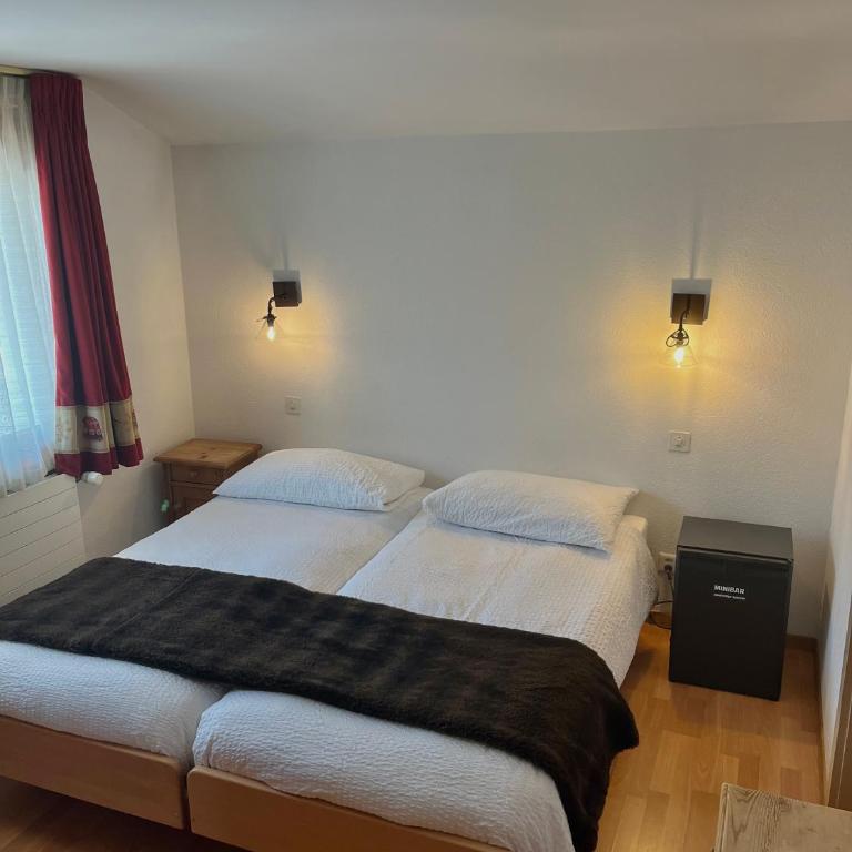 Hotel Ermitage Verbier - Chambre Familiale avec Vue sur le Village - 4