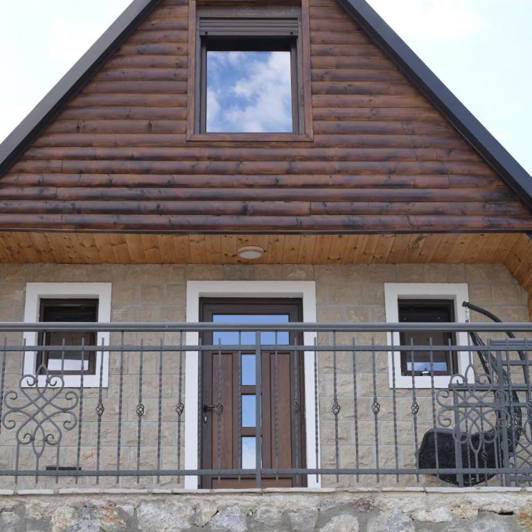 Montenegro HILLS - Two-Bedroom House - 4