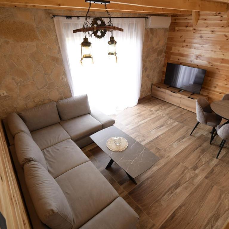 Montenegro HILLS - Two-Bedroom House - 3