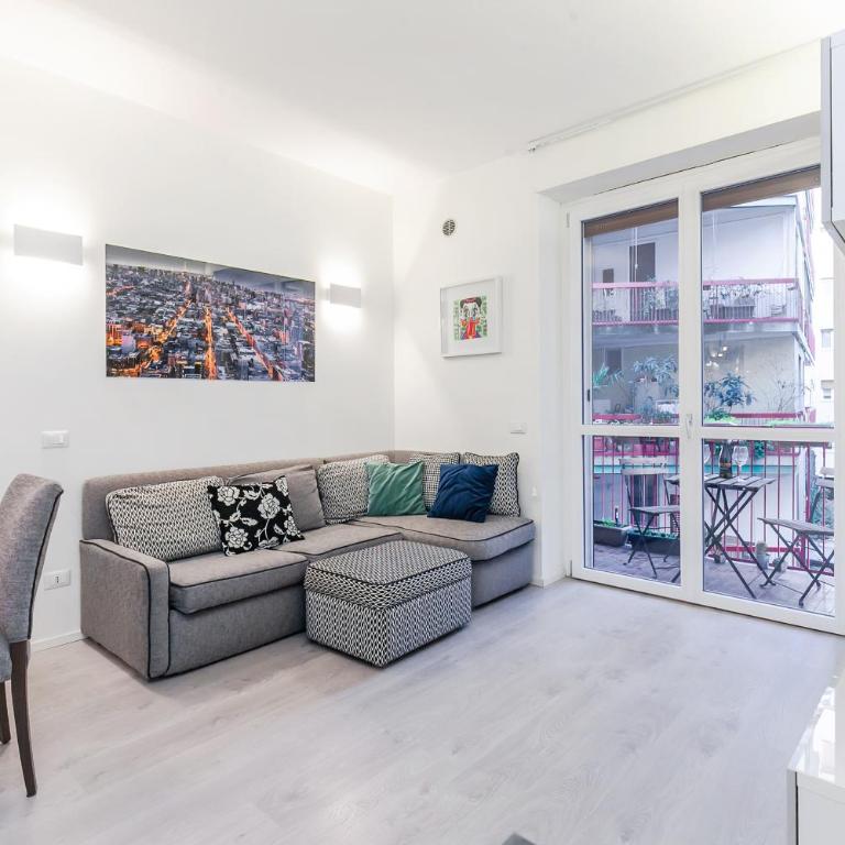 Just Urban Stays - 2BR 2 Bathrooms apt with Balconies -City Life & M5 - Appartamento con 2 Camere da Letto - 1