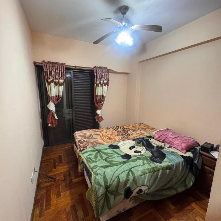 Departamento céntrico con balcón - Apartamento de 3 dormitorios - 4