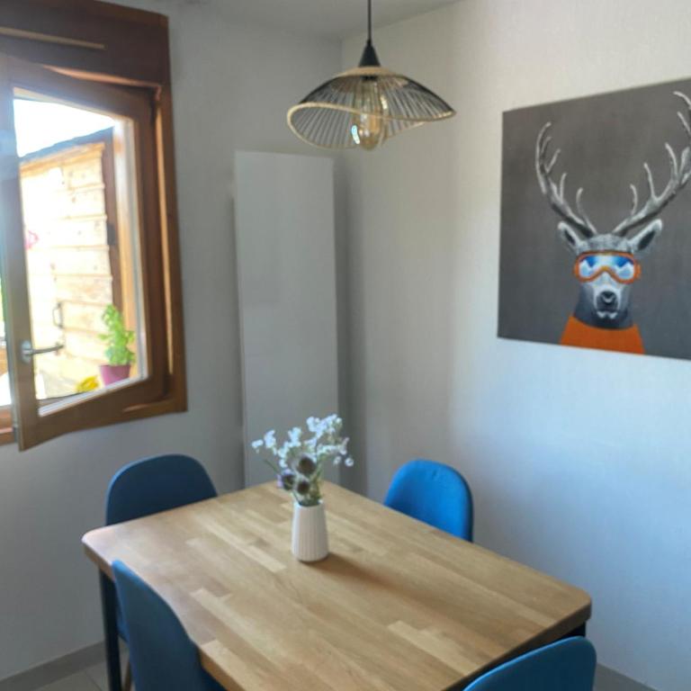 C03 lajoue - Two-Bedroom Apartment - 8