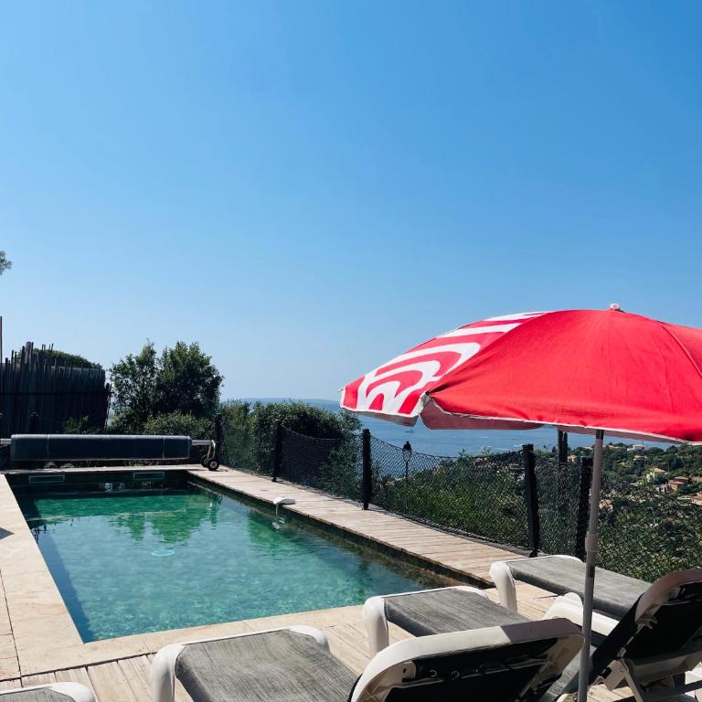Villa Marcelline - Les Issambres Belle vue mer Golfe de Saint Tropez - Maison 5 Chambres - 1