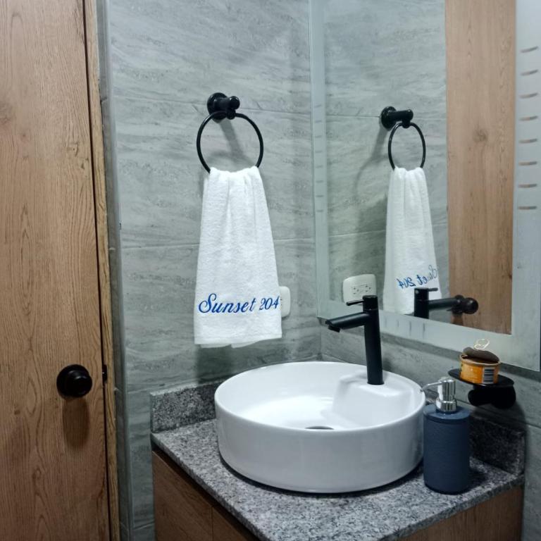 Apartamento cerca el mar sunset 47 - Three-Bedroom Apartment - 27