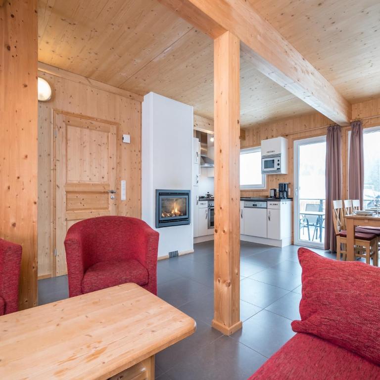 Chalet in Hohentauern near Ski Lift - Chalet 3 Chambres - 4