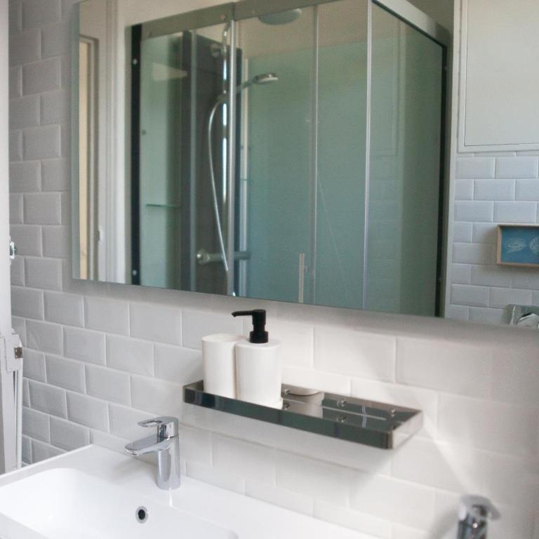 TI AR KALON T3 60M2 Classé 3 Etoiles Hyper Centre Spacieux Lumineux 2 Chambres Plage et tous commerces a pied - Appartamento con 2 Camere da Letto e Vista Città - 13