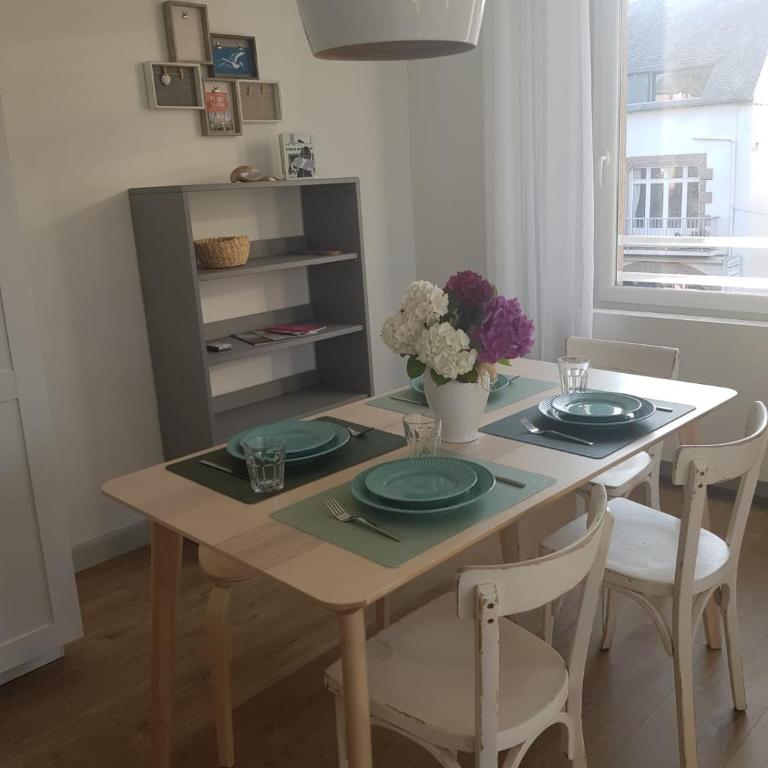 TI AR KALON T3 60M2 Classé 3 Etoiles Hyper Centre Spacieux Lumineux 2 Chambres Plage et tous commerces a pied - Appartamento con 2 Camere da Letto e Vista Città - 9