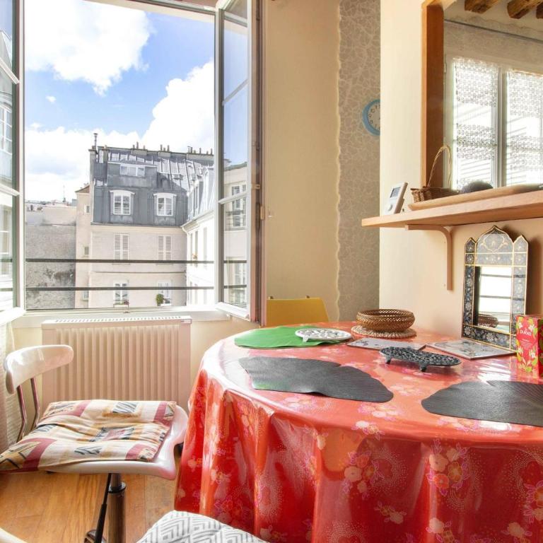Charming apartment in the Marais for 2 people - Appartement - 6