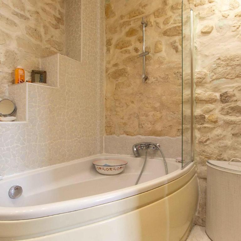 Charming apartment in the Marais for 2 people - Appartement - 11