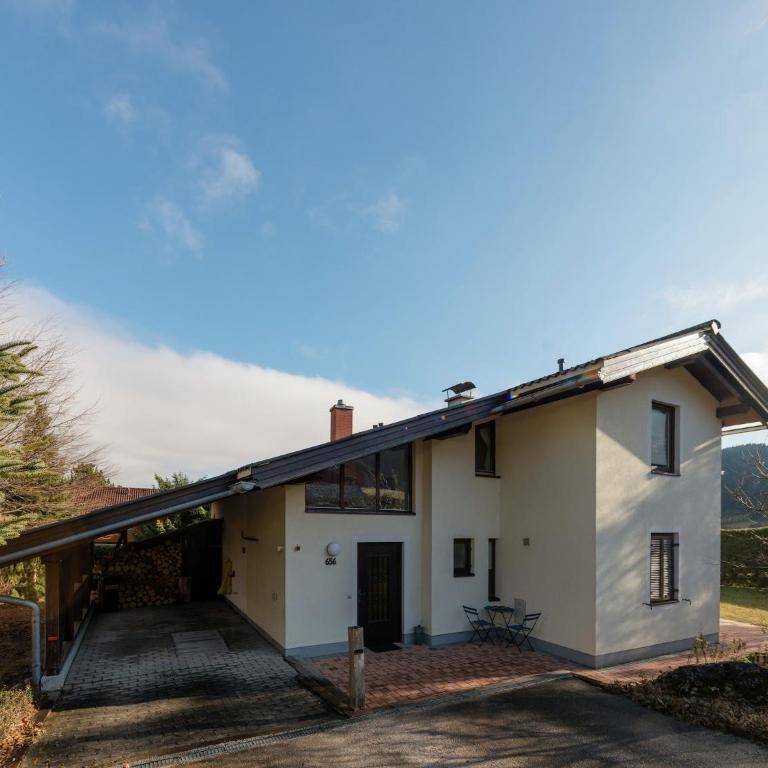 Holiday Home in Groebming near Ski Slopes - Maison de Vacances 3 Chambres - 1