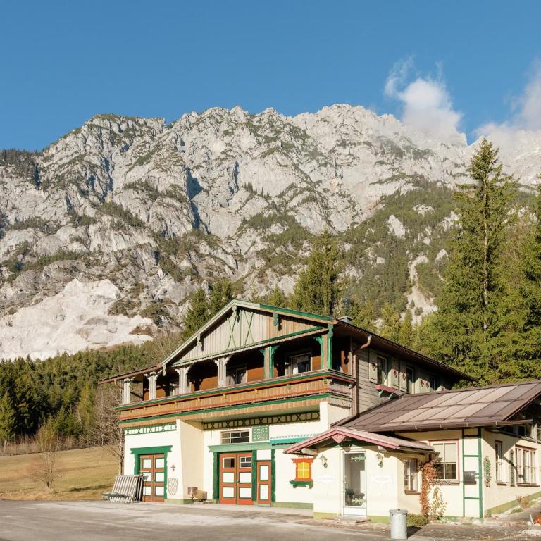 Holiday Home in Groebming near Ski Slopes - Maison de Vacances 3 Chambres - 28