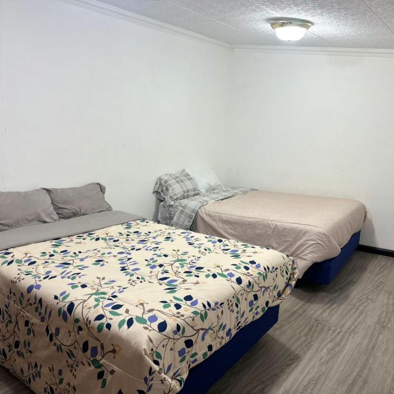 Batan Residencia - Habitación Doble con baño compartido - 1 o 2 camas - 2