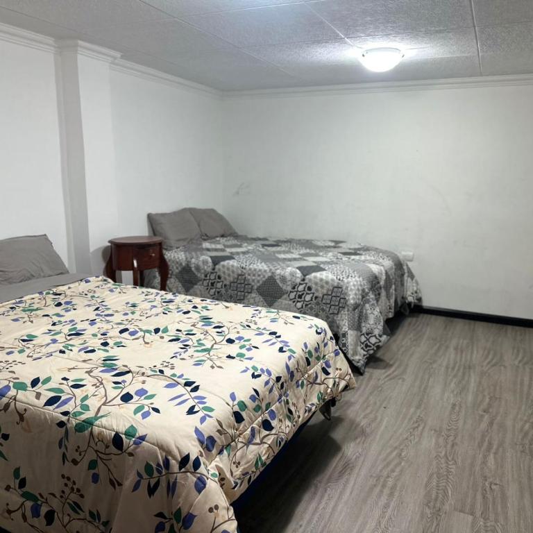 Batan Residencia - Habitación Doble con baño compartido - 1 o 2 camas - 18