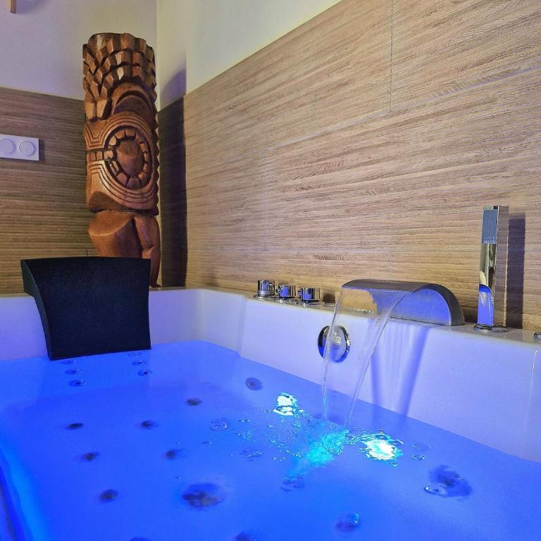 Sarang Bali - Aux pieds du Palais des Papes - Deluxe One-Bedroom Apartment - 2