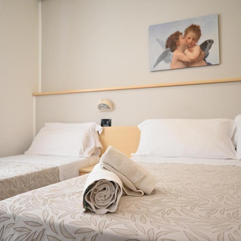 Hotel B&B Ardea Rimini - Camera Tripla Standard - 13