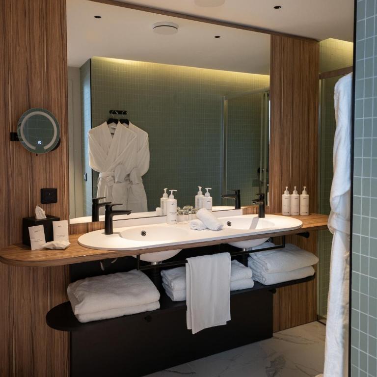 Radisson Hotel Reims - Suite Junior - 10