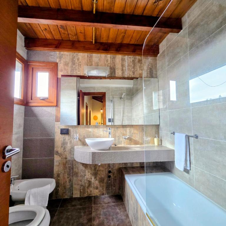 Confort, Bosque y vistas al lago - Casa de 3 dormitorios - 20
