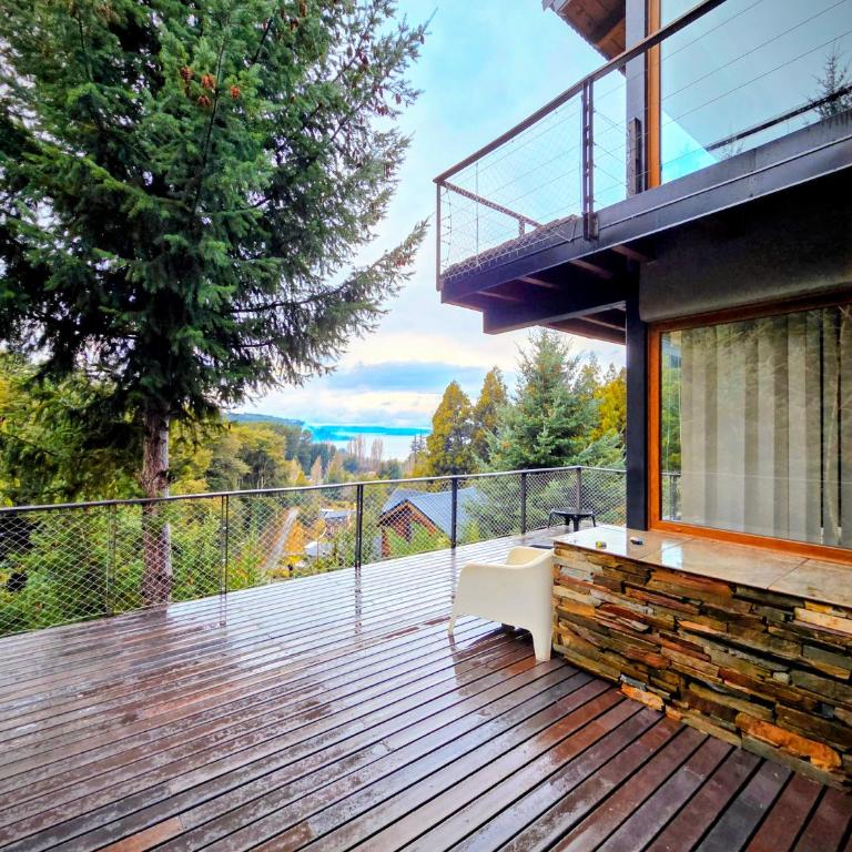 Confort, Bosque y vistas al lago - Casa de 3 dormitorios - 1