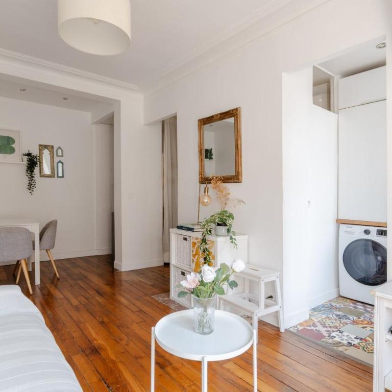 Apartment steps from Montmartre - Appartement - 10
