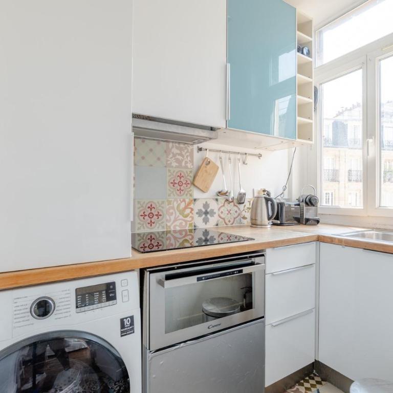 Apartment steps from Montmartre - Appartement - 15
