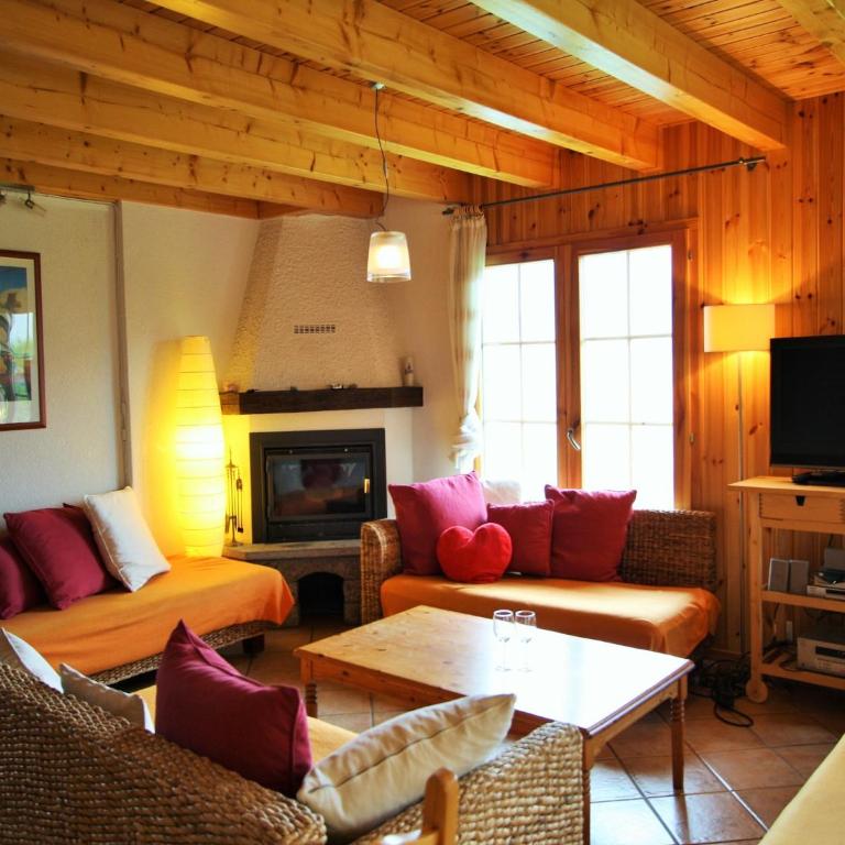 Chalet in Rhone Valley near Ski Lift - Superior Chalet - 2