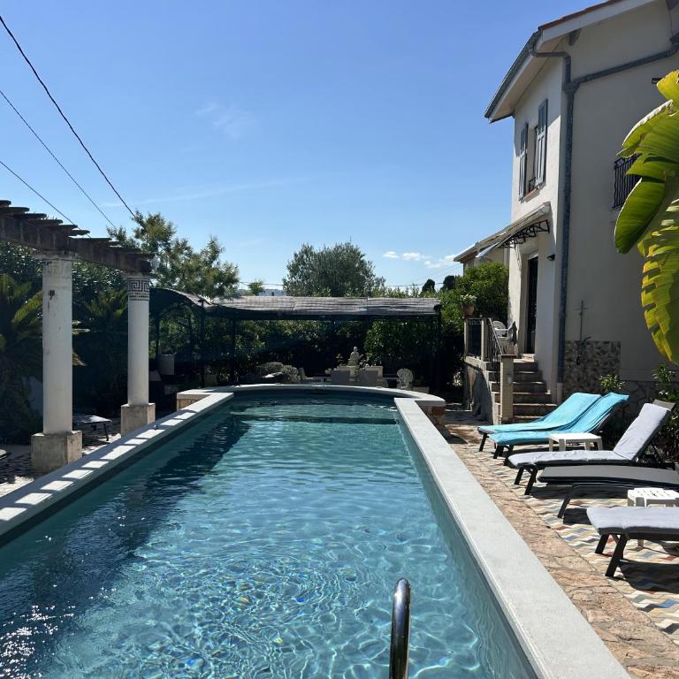 Grand Appt 6P climatisé dans villa avec piscine - 8 kms de Cannes - Appartement 2 Chambres - 62