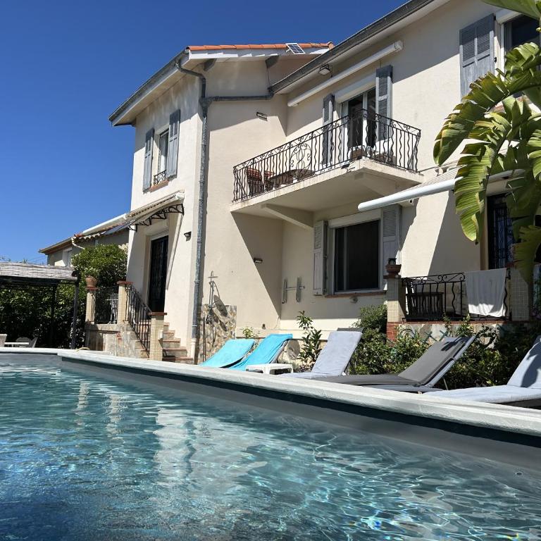 Grand Appt 6P climatisé dans villa avec piscine - 8 kms de Cannes - Appartement 2 Chambres - 57