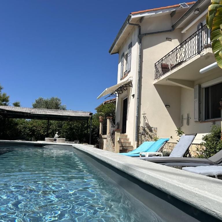 Grand Appt 6P climatisé dans villa avec piscine - 8 kms de Cannes - Appartement 2 Chambres - 58