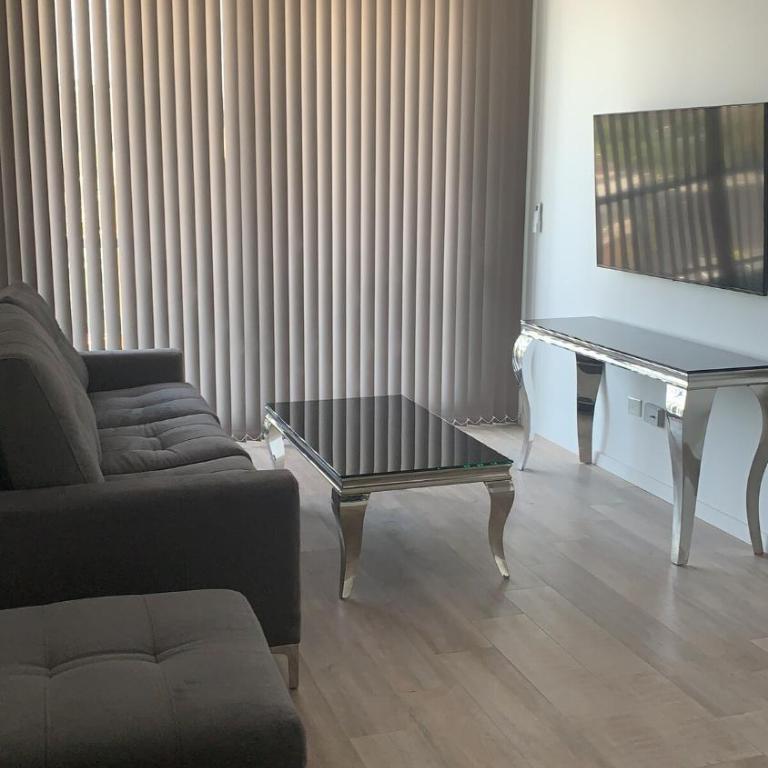 Lovely apartment with a pool - Two-Bedroom Apartment - 9