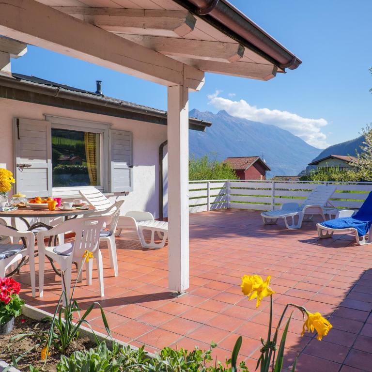 Sole 1 Terrassen Ferienwohnung mit Pool OG - Appartamento con Vista Lago - 17