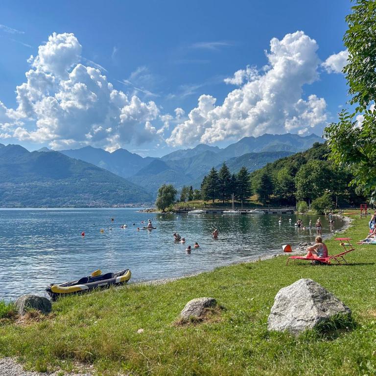 Sole 1 Terrassen Ferienwohnung mit Pool OG - Appartamento con Vista Lago - 37