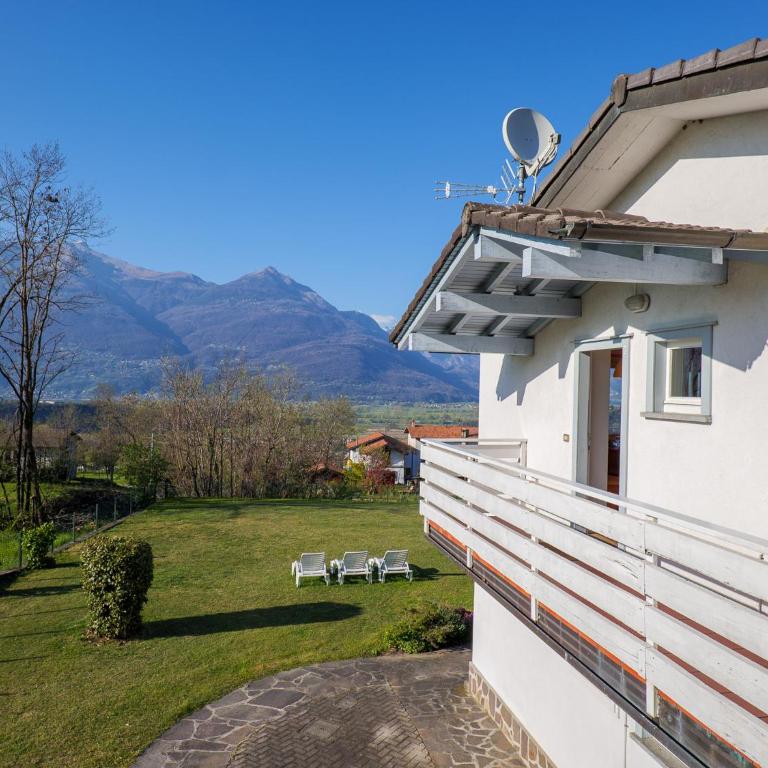 Sole 2 Terrassen Ferienwohnung mit Pool OG - Appartamento con Vista Lago - 14