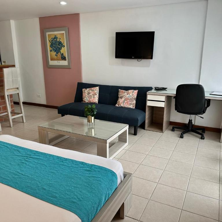Amoblados Medellin Poblado Patio Bonito - Apartamento Estudio con balcón - 15