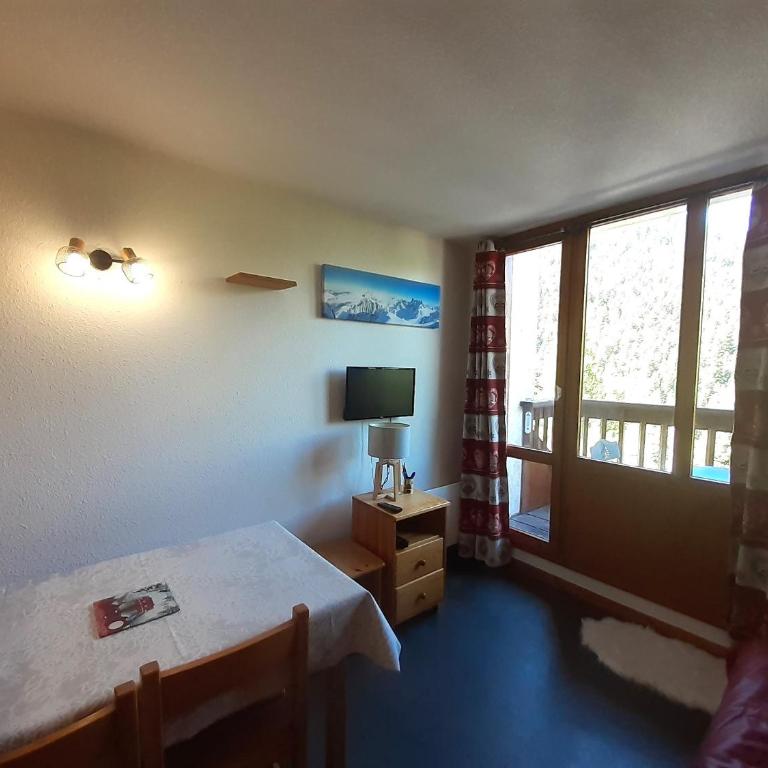 Studio chaleureux avec WIFI et animaux admis à Valfréjus - FR-1-561-141 - Estudio - 4