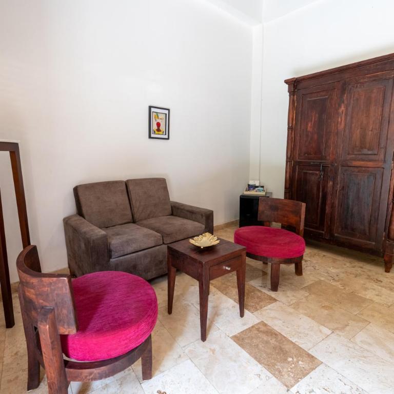 GHL Collection Armería Real Hotel - Habitación Superior con cama extragrande - 3