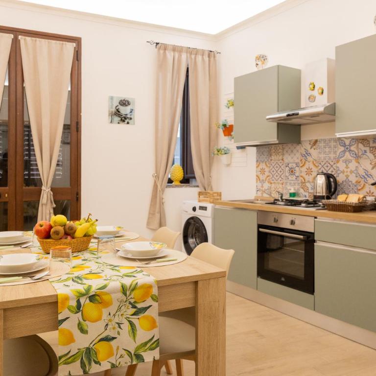 Lemora - One-Bedroom House - 4