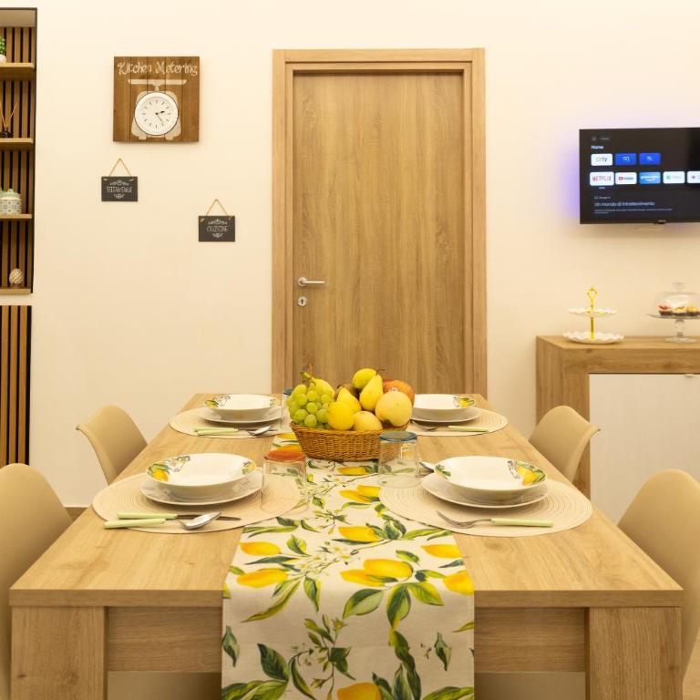Lemora - One-Bedroom House - 2