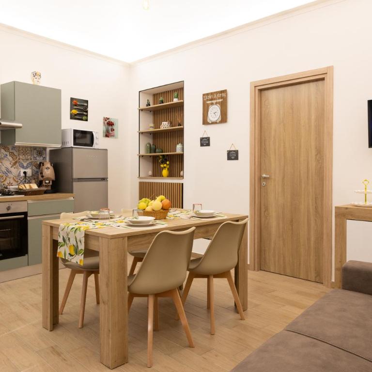 Lemora - One-Bedroom House - 32