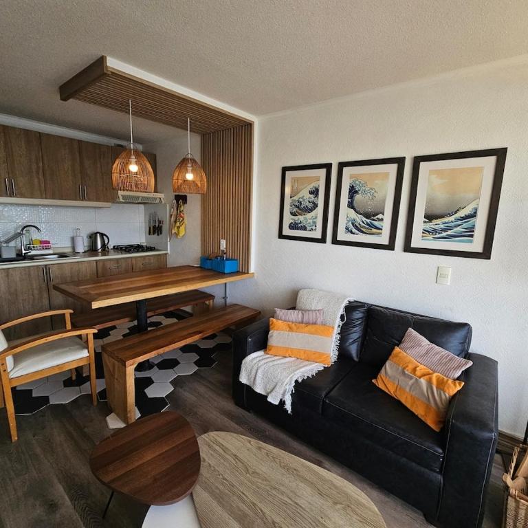 Departamento frente al mar, con piscinas y vista panorámica - Two-Bedroom Apartment - 19