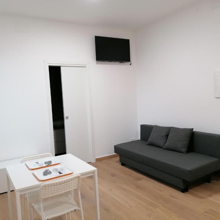 Dell'Ova 98 Rooms - Deluxe Quadruple Room - 2
