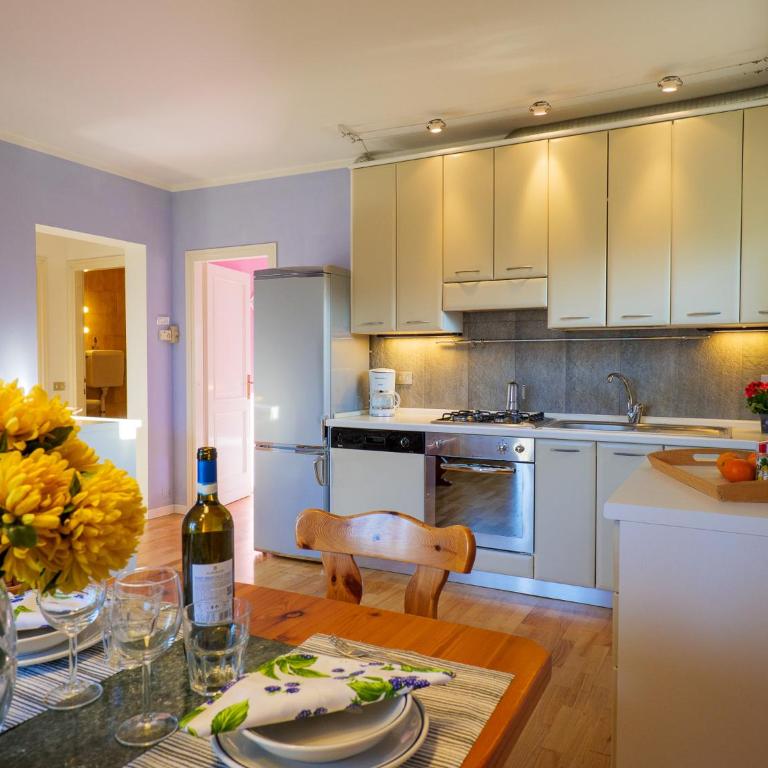 Sole 4 Garten Ferienwohnung mit Pool EG - Appartamento con Vista Lago - 6
