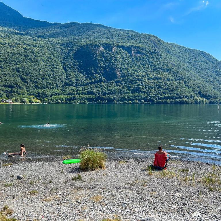Sole 4 Garten Ferienwohnung mit Pool EG - Appartamento con Vista Lago - 23
