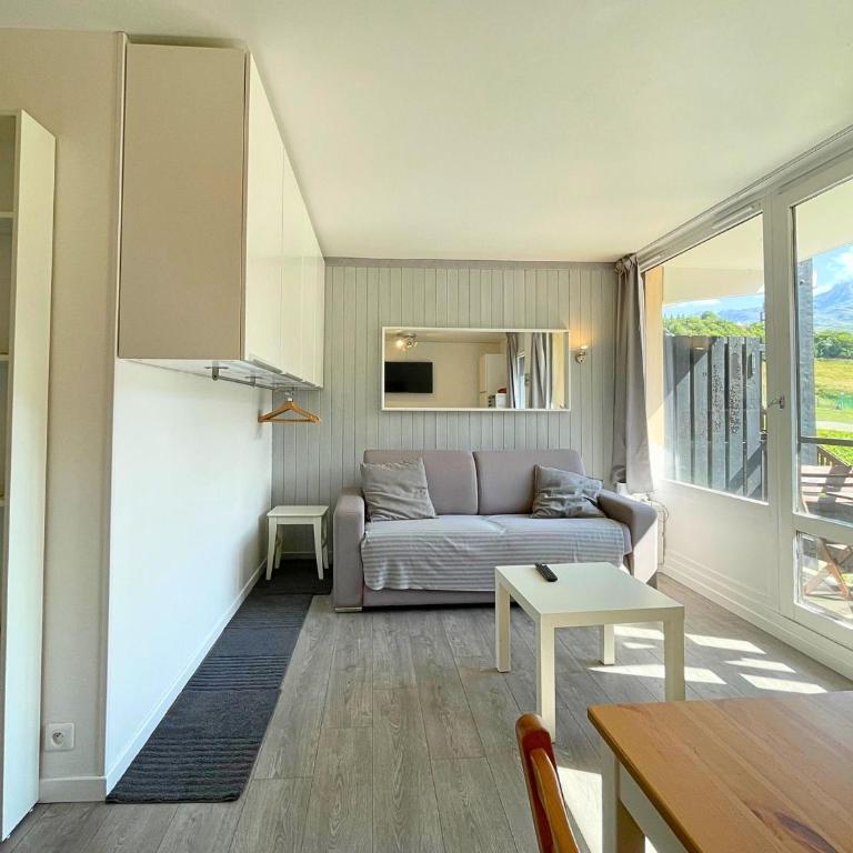 Studio cabine rénové avec cuisine équipée aux Menuires - FR-1-452-2 - Studio - 1