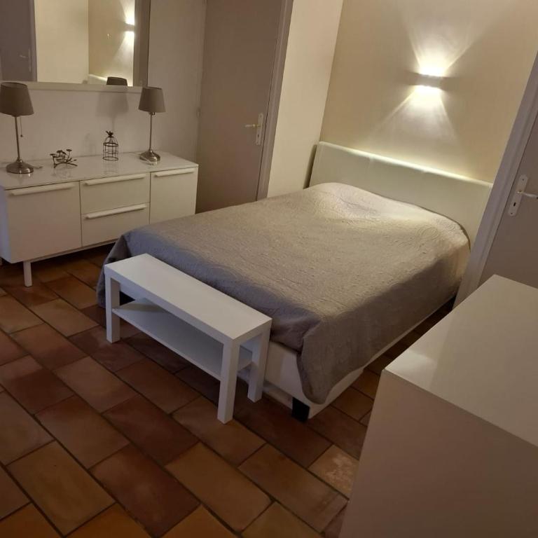 Bastide la Bohême - Two-Bedroom Apartment - 17