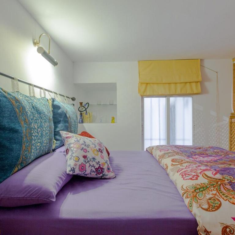 Charming Duplex in the Heart of Madrid - One-Bedroom Apartment - 9