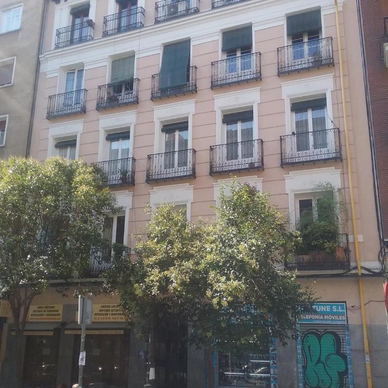 Charming Duplex in the Heart of Madrid - One-Bedroom Apartment - 24
