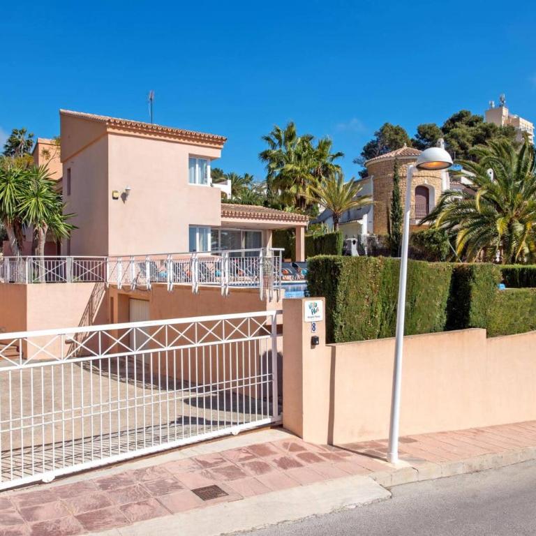 Villa Angela Flores by Villa Plus - Villa - 24