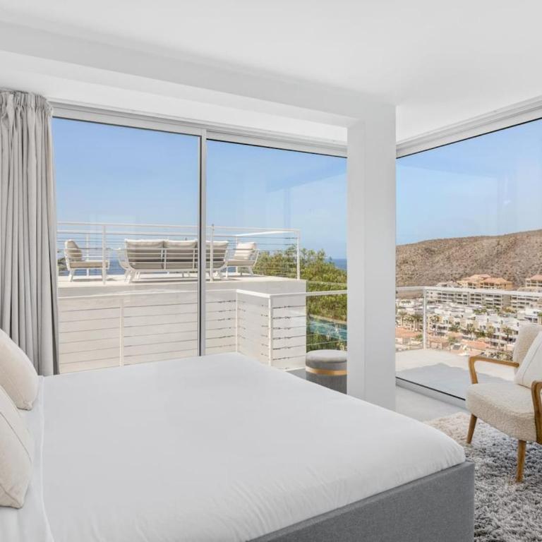 Villa Serena Find Luxury & Serenity in Tenerife - Three-Bedroom Villa - 15