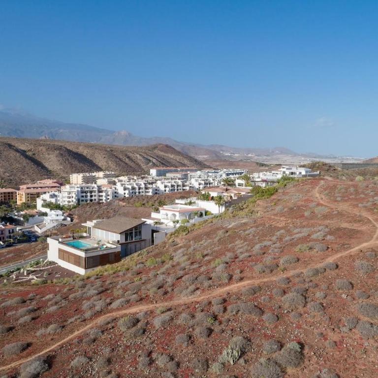 Villa Serena Find Luxury & Serenity in Tenerife - Three-Bedroom Villa - 21